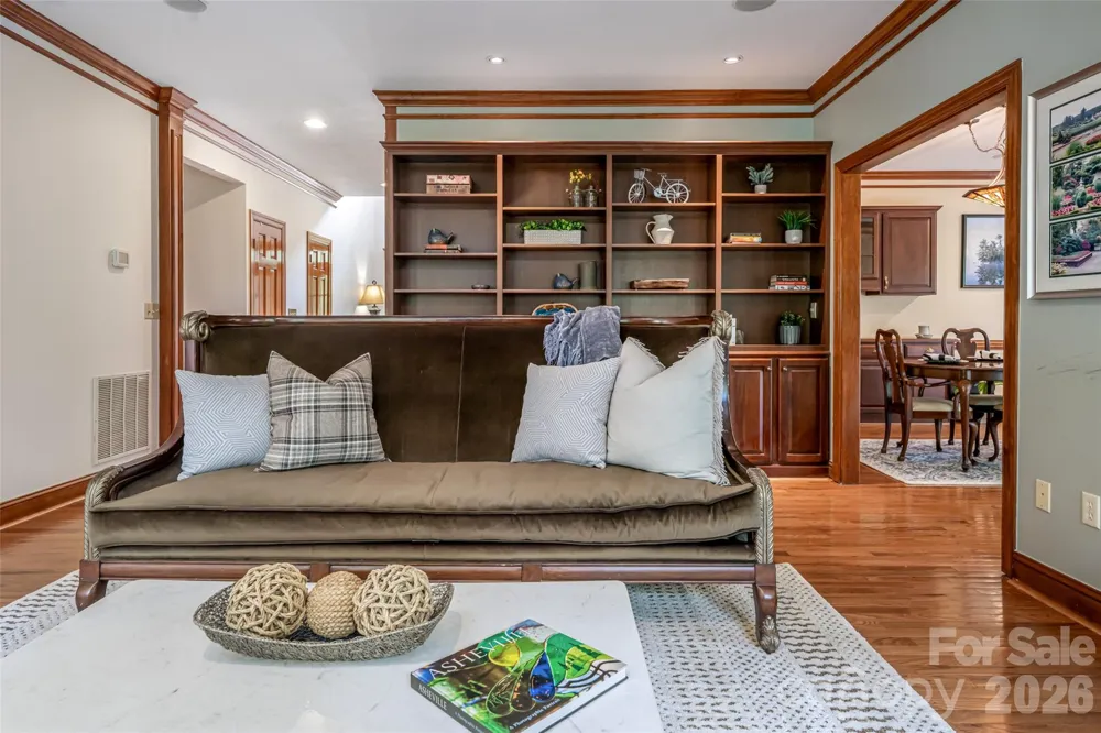 23 Boddington Court Asheville, NC 28803