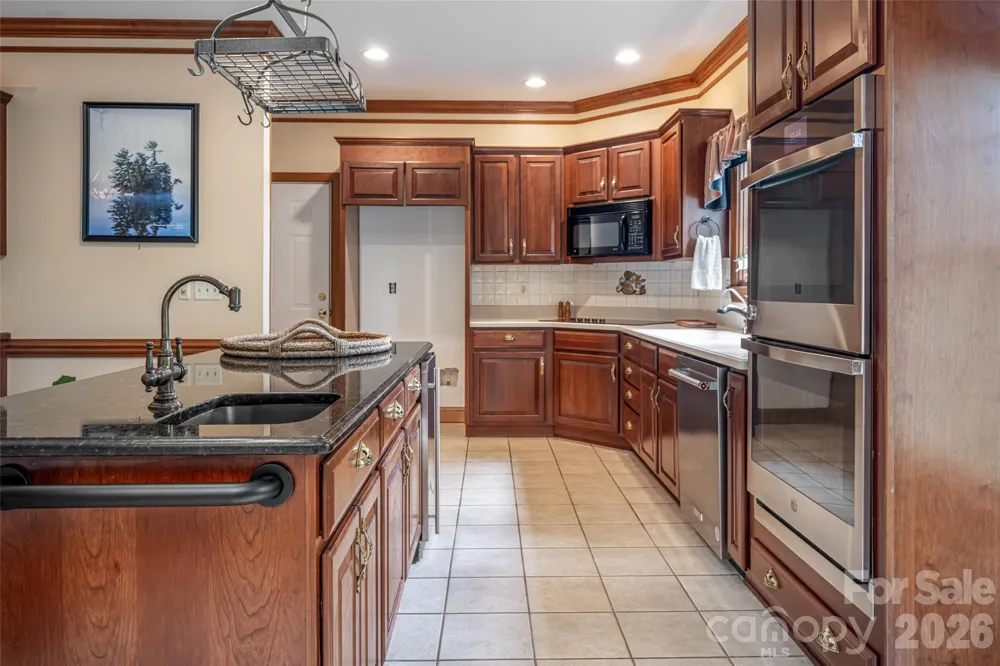 23 Boddington Court Asheville, NC 28803