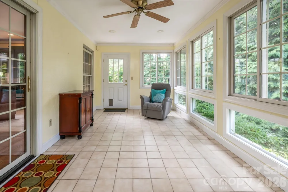 23 Boddington Court Asheville, NC 28803