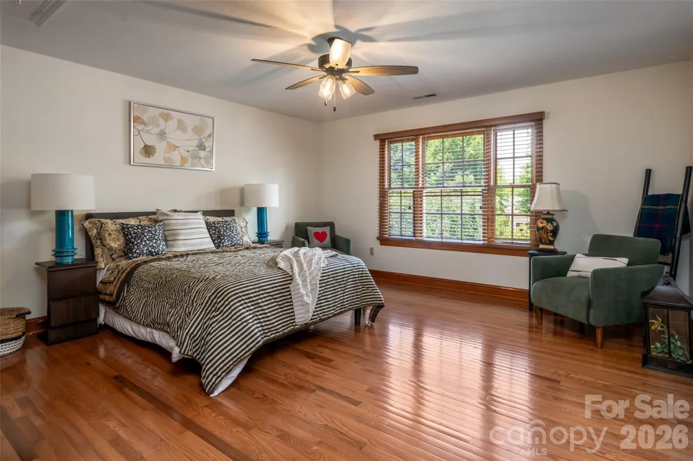 23 Boddington Court Asheville, NC 28803