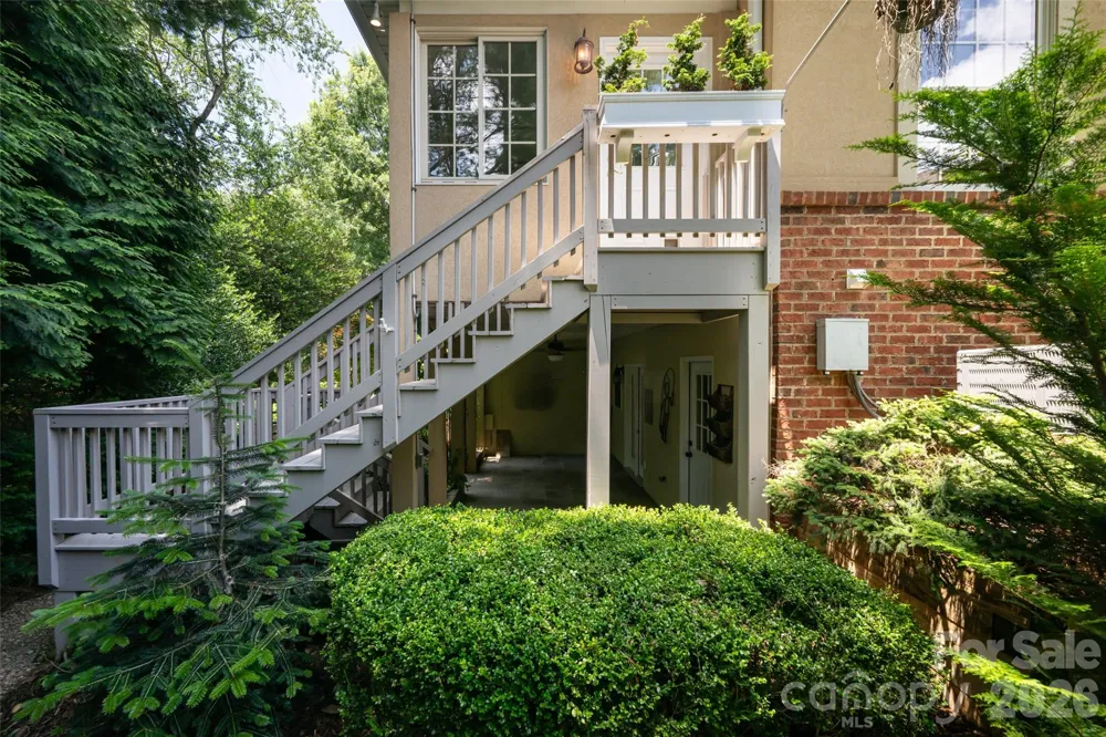 23 Boddington Court Asheville, NC 28803
