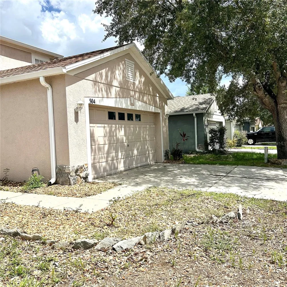 504 MAPLE POINTE DRIVE Seffner, FL 33584