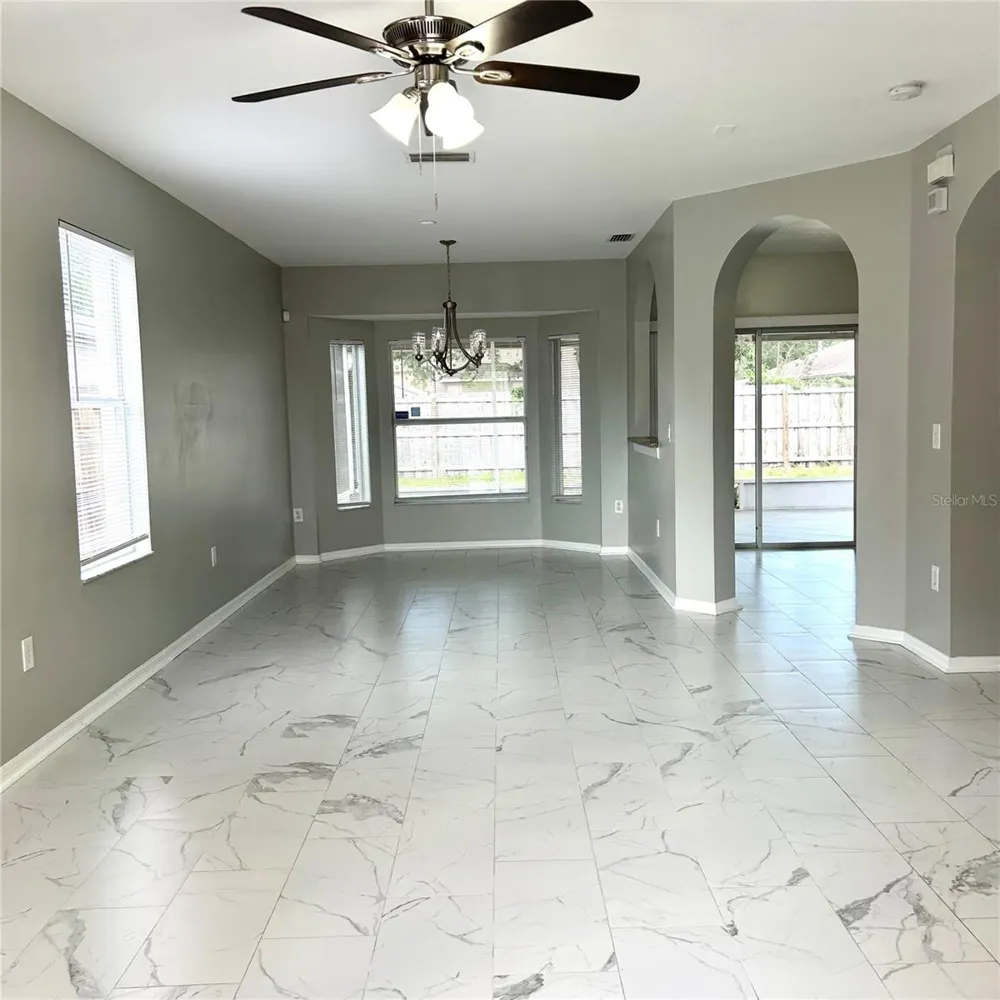 504 MAPLE POINTE DRIVE Seffner, FL 33584