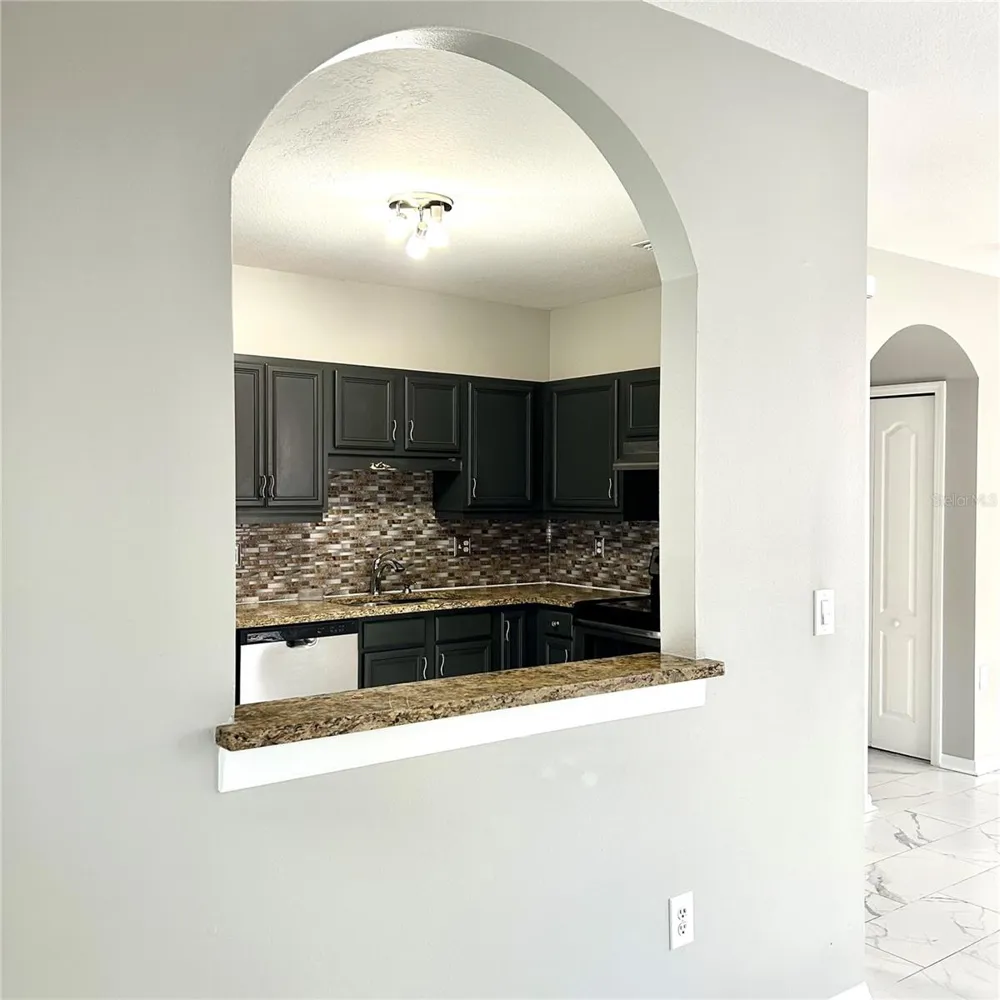 504 MAPLE POINTE DRIVE Seffner, FL 33584
