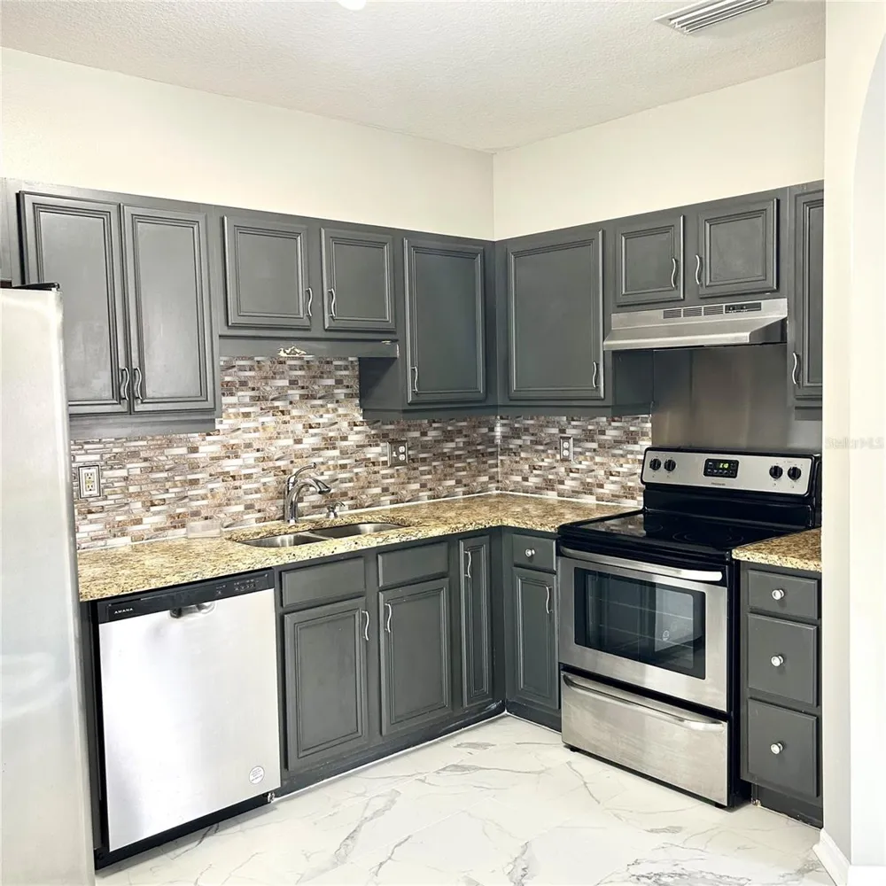 504 MAPLE POINTE DRIVE Seffner, FL 33584