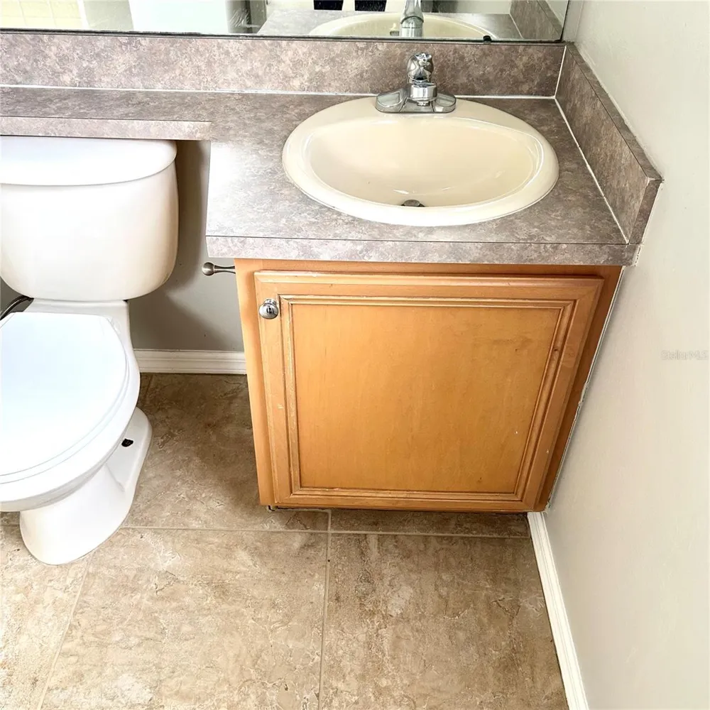 504 MAPLE POINTE DRIVE Seffner, FL 33584