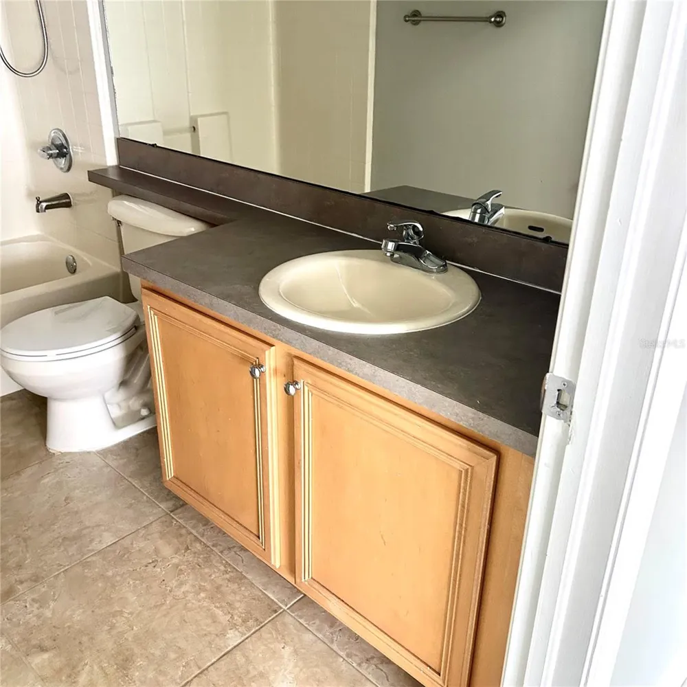 504 MAPLE POINTE DRIVE Seffner, FL 33584