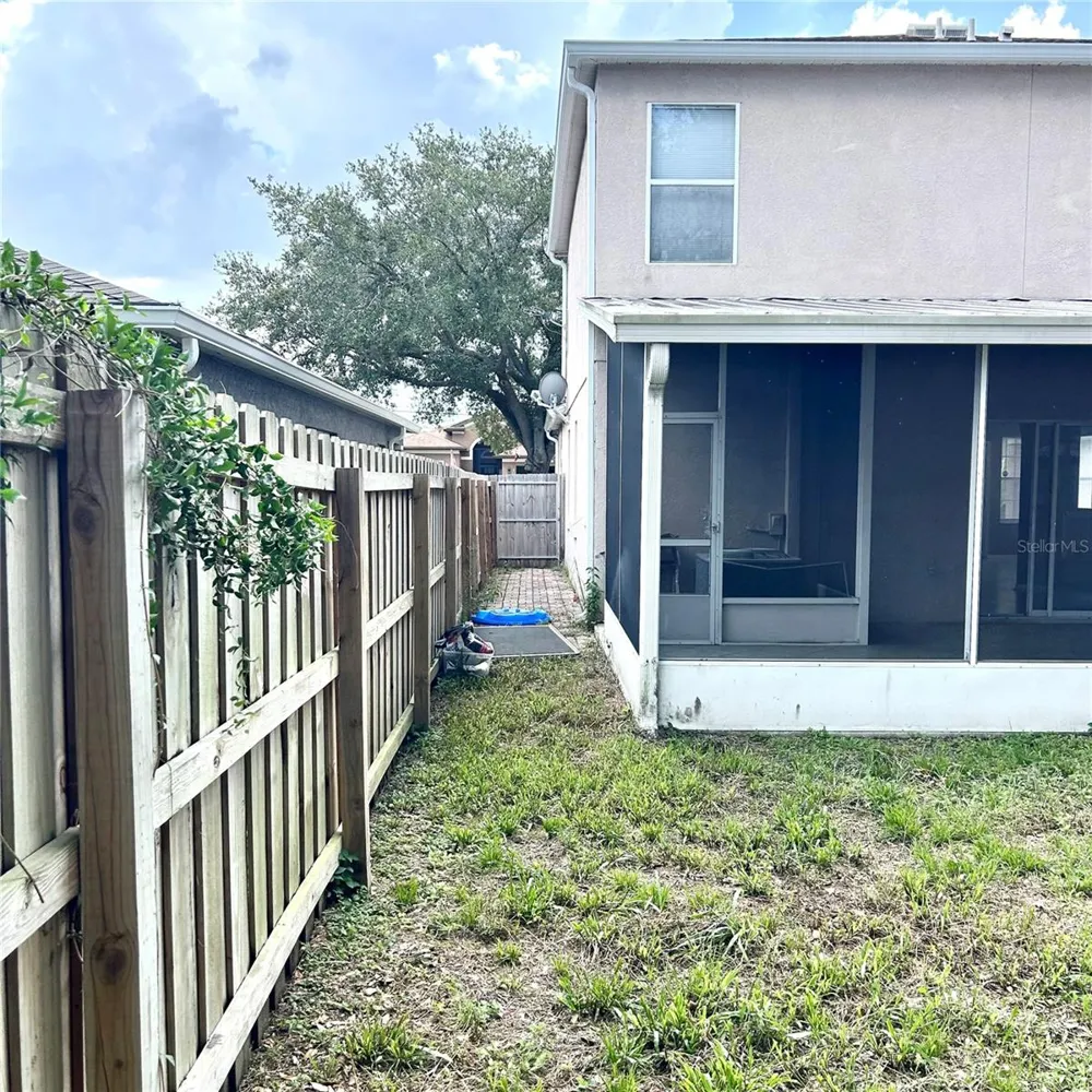 504 MAPLE POINTE DRIVE Seffner, FL 33584