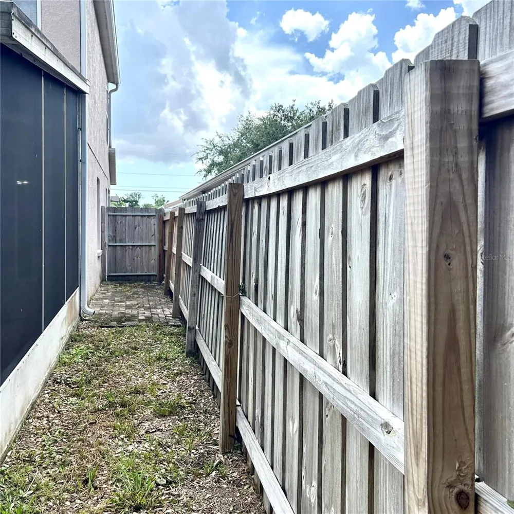 504 MAPLE POINTE DRIVE Seffner, FL 33584
