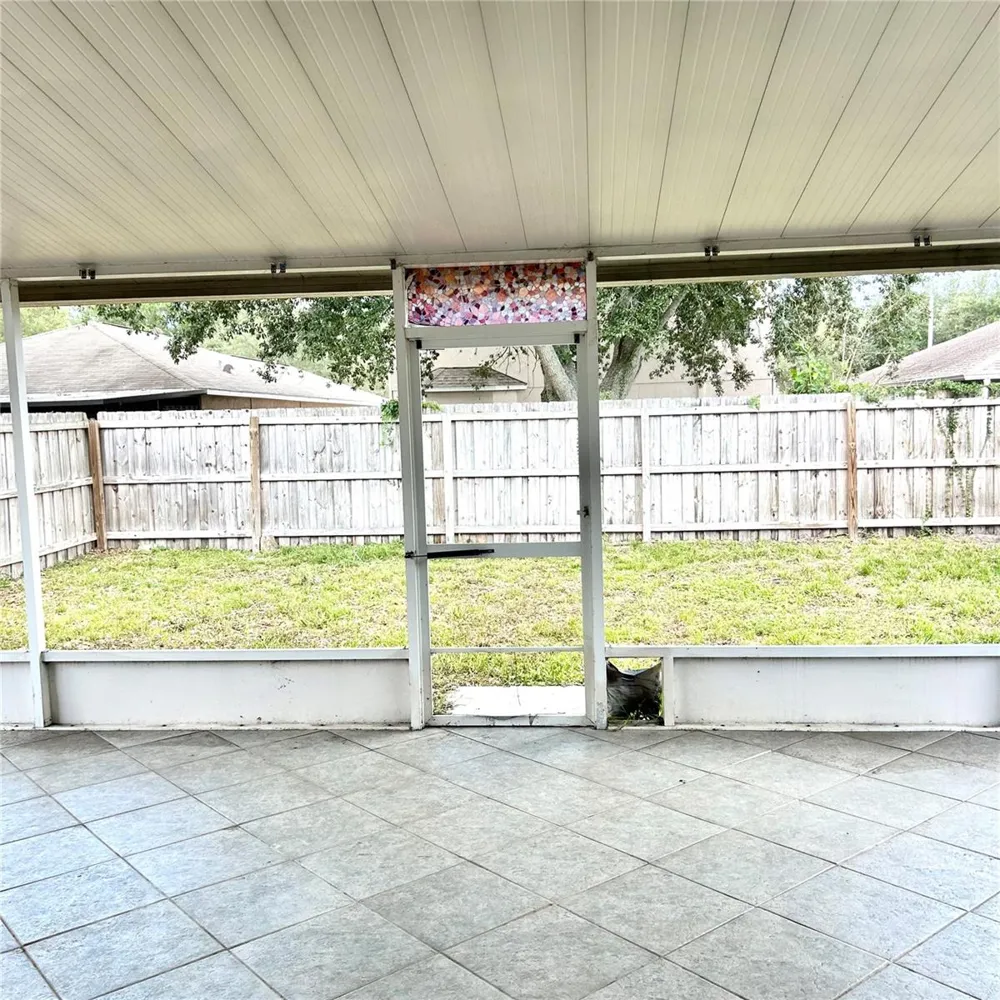 504 MAPLE POINTE DRIVE Seffner, FL 33584