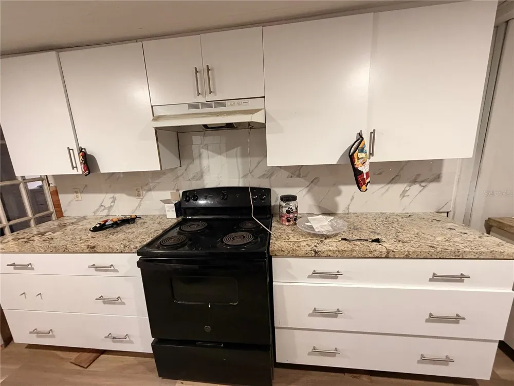 517 OAK STREET Auburndale, FL 33823