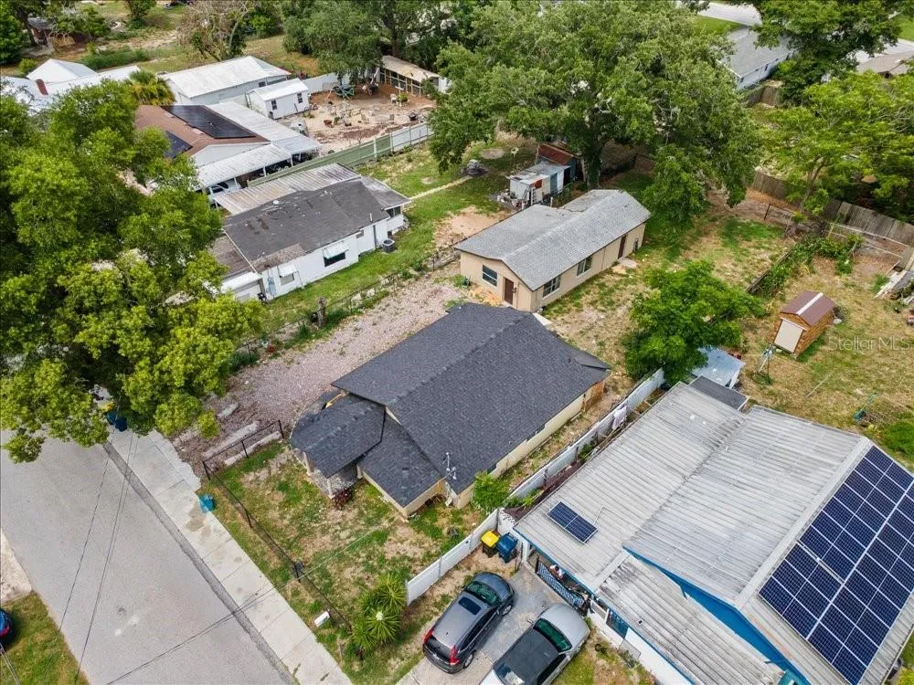 517 OAK STREET Auburndale, FL 33823