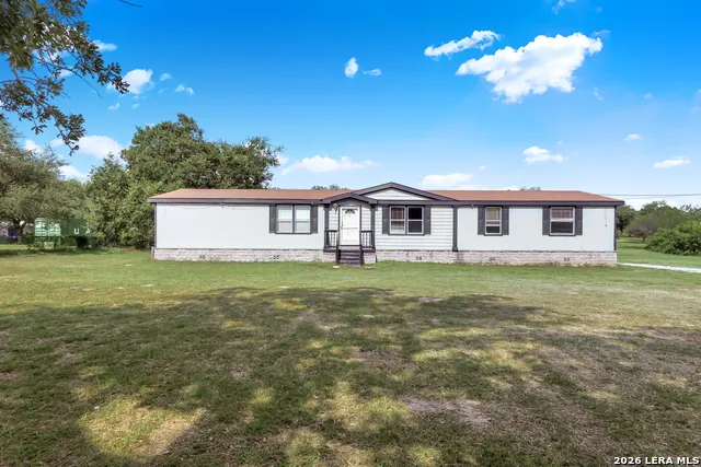 22707 Savannah Hts Von Ormy, TX 78073