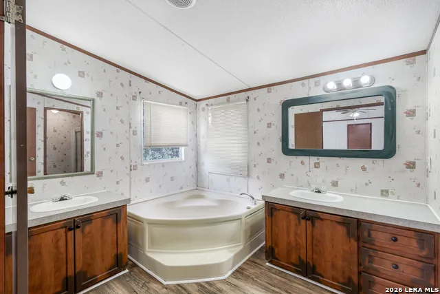 22707 Savannah Hts Von Ormy, TX 78073