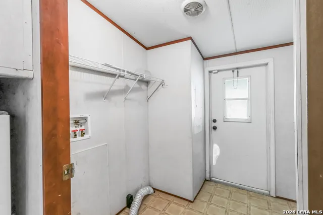 22707 Savannah Hts Von Ormy, TX 78073