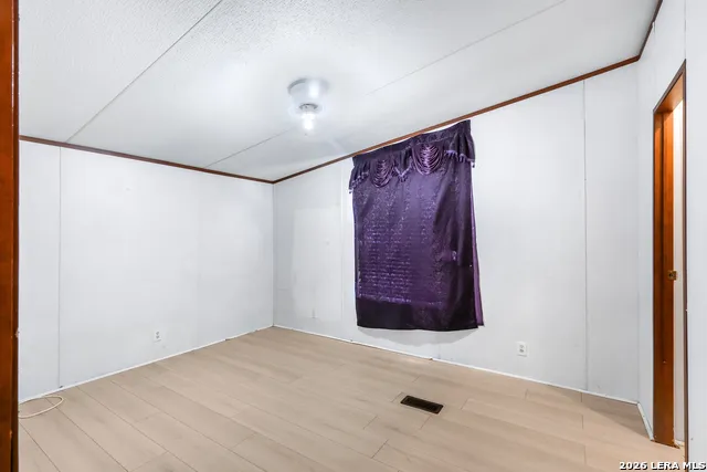 22707 Savannah Hts Von Ormy, TX 78073