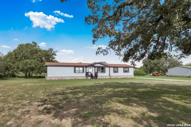 22707 Savannah Hts Von Ormy, TX 78073