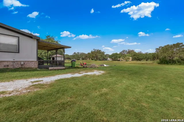 22707 Savannah Hts Von Ormy, TX 78073