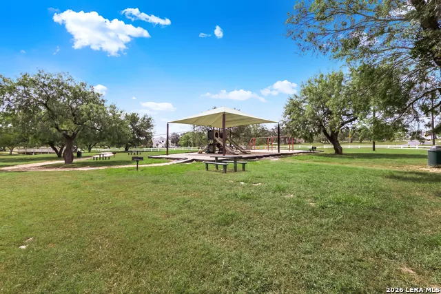 22707 Savannah Hts Von Ormy, TX 78073