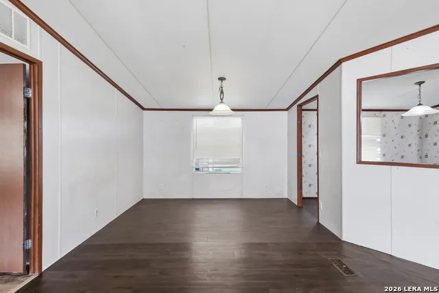 22707 Savannah Hts Von Ormy, TX 78073