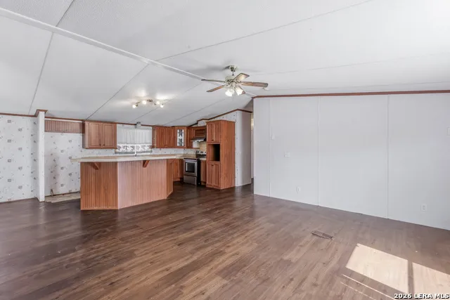 22707 Savannah Hts Von Ormy, TX 78073