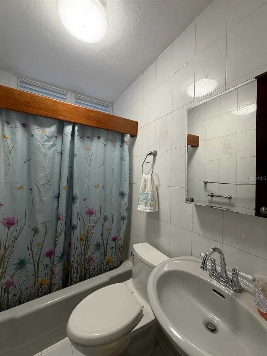 2105 CALLE ANTIOQUIA Guaynabo, PR 00969