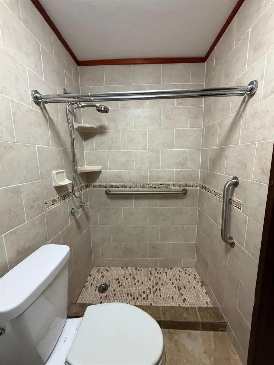 2105 CALLE ANTIOQUIA Guaynabo, PR 00969