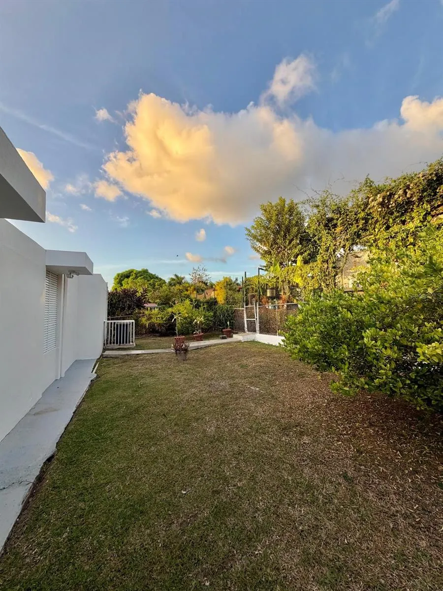 2105 CALLE ANTIOQUIA Guaynabo, PR 00969