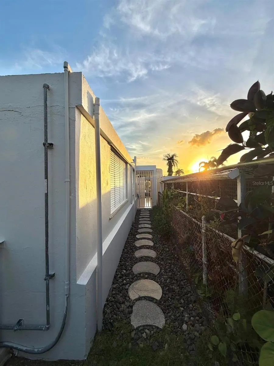 2105 CALLE ANTIOQUIA Guaynabo, PR 00969