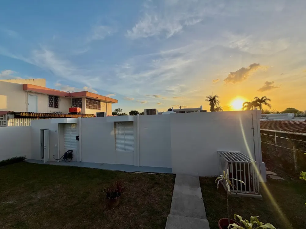 2105 CALLE ANTIOQUIA Guaynabo, PR 00969