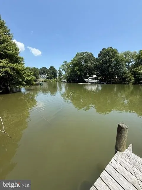 17248 GUM LANDING ROAD Saint Inigoes, MD 20684