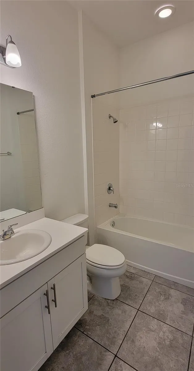 9185 CARMELA AVENUE Davenport, FL 33897