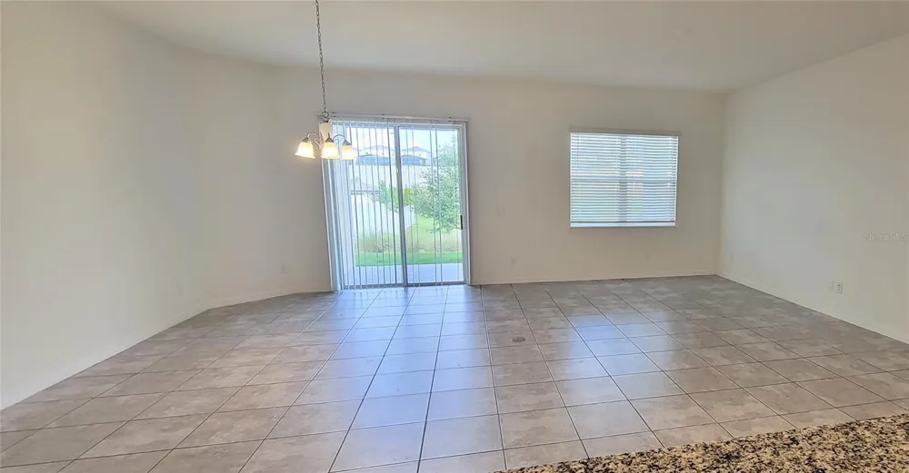 9185 CARMELA AVENUE Davenport, FL 33897