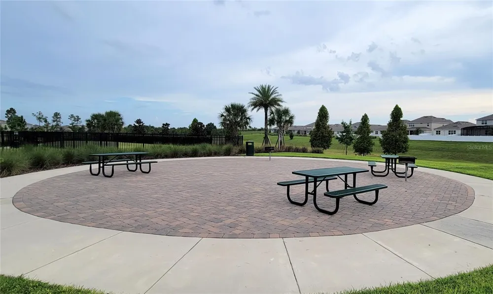 9185 CARMELA AVENUE Davenport, FL 33897