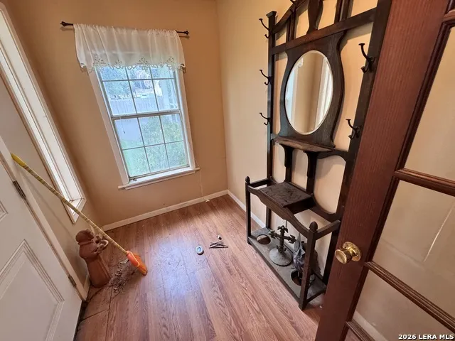 604 E Rio Grande Pearsall, TX 78061