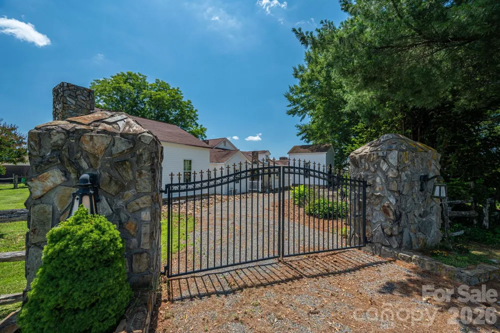 1387 George Brown Road Crouse, NC 28033
