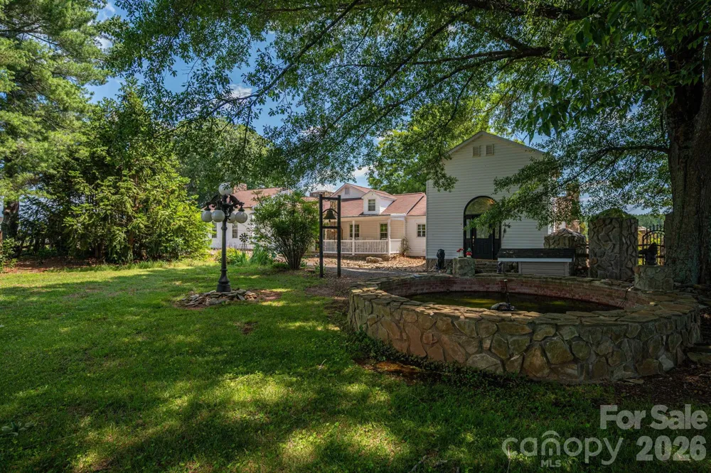 1387 George Brown Road Crouse, NC 28033