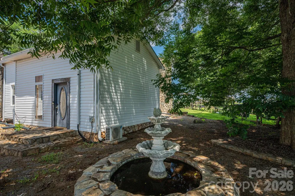 1387 George Brown Road Crouse, NC 28033