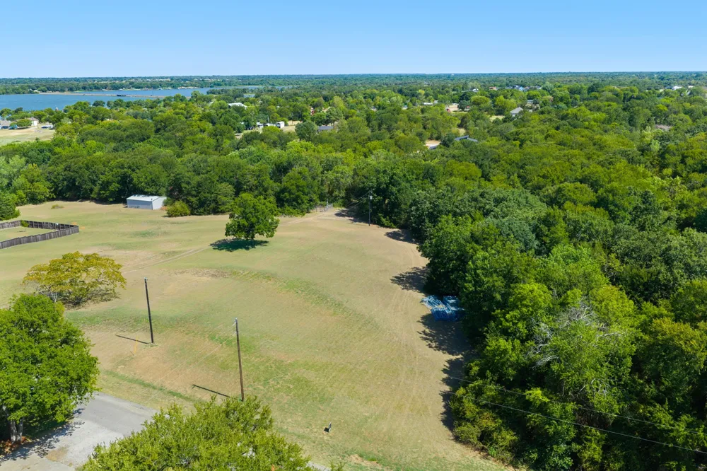 206 Mohawk Trail East Tawakoni, TX 75472