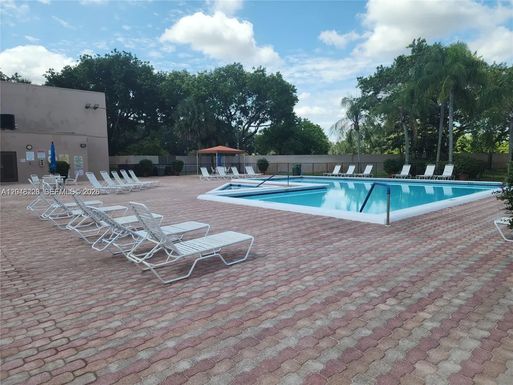 1269 NW 123rd Ave Pembroke Pines, FL 33026