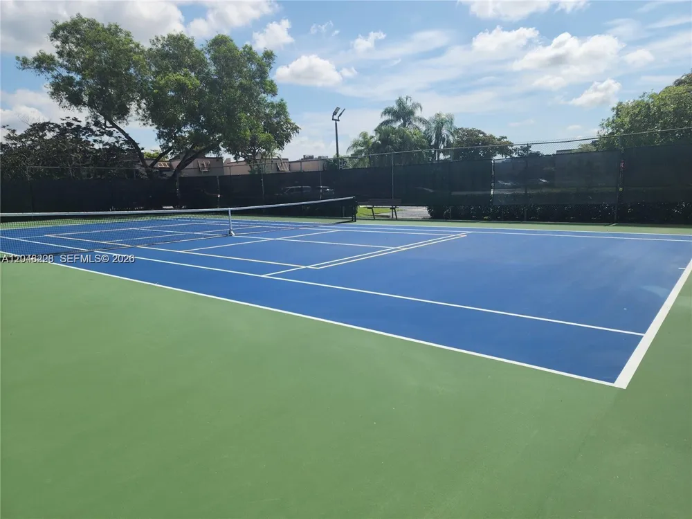 1269 NW 123rd Ave Pembroke Pines, FL 33026