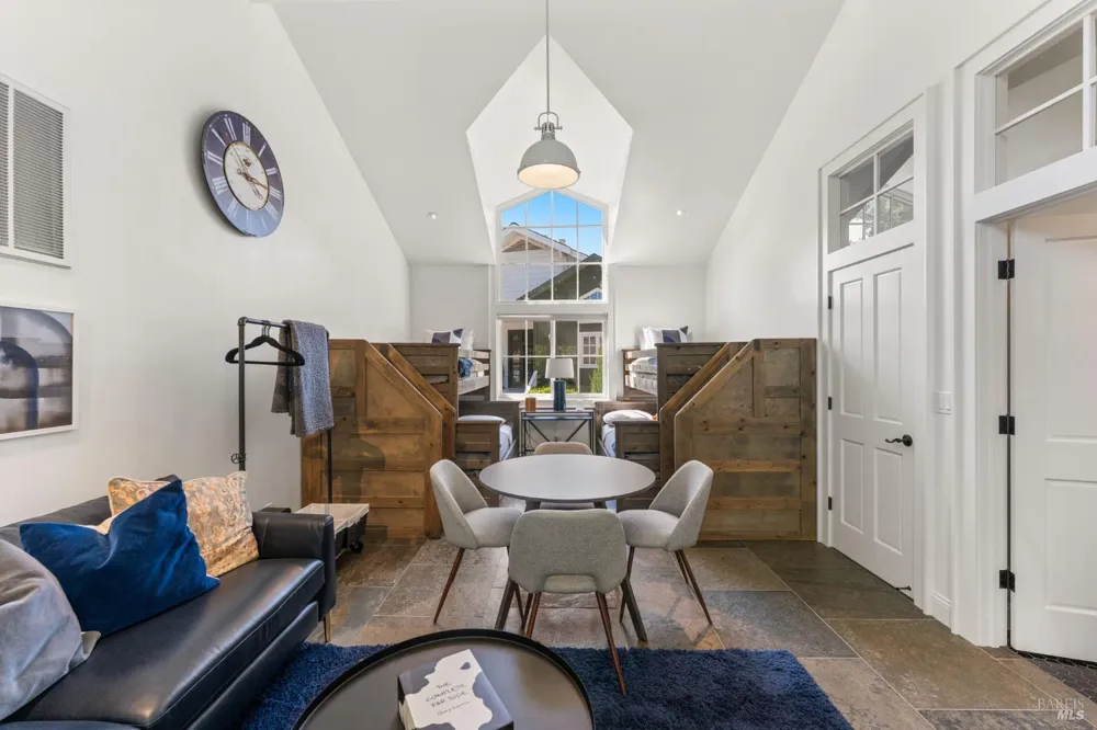 950 Mee Lane St. Helena, CA 94574