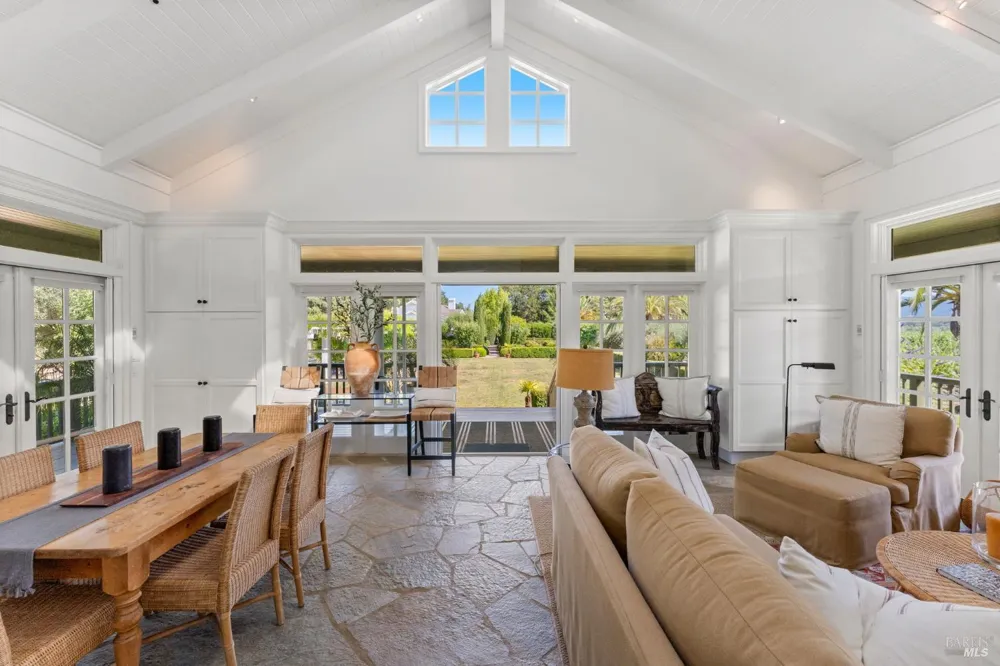 950 Mee Lane St. Helena, CA 94574