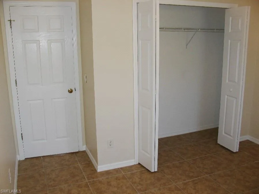 2410 NE 6th Street Cape Coral, FL 33909
