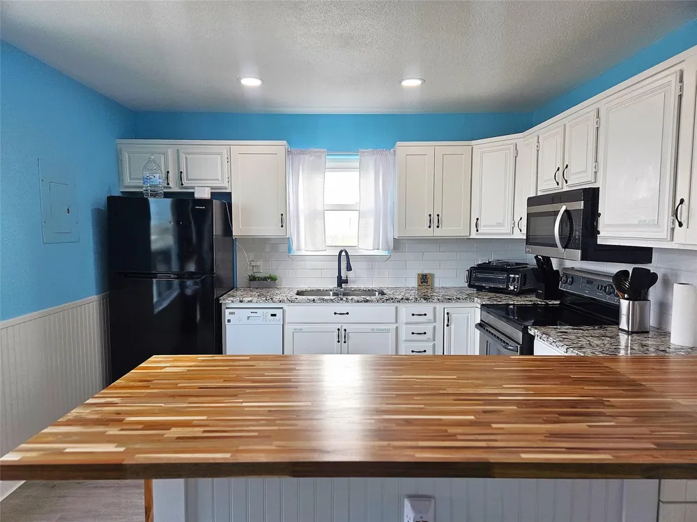 27478 Fm 457 Sargent, TX 77414