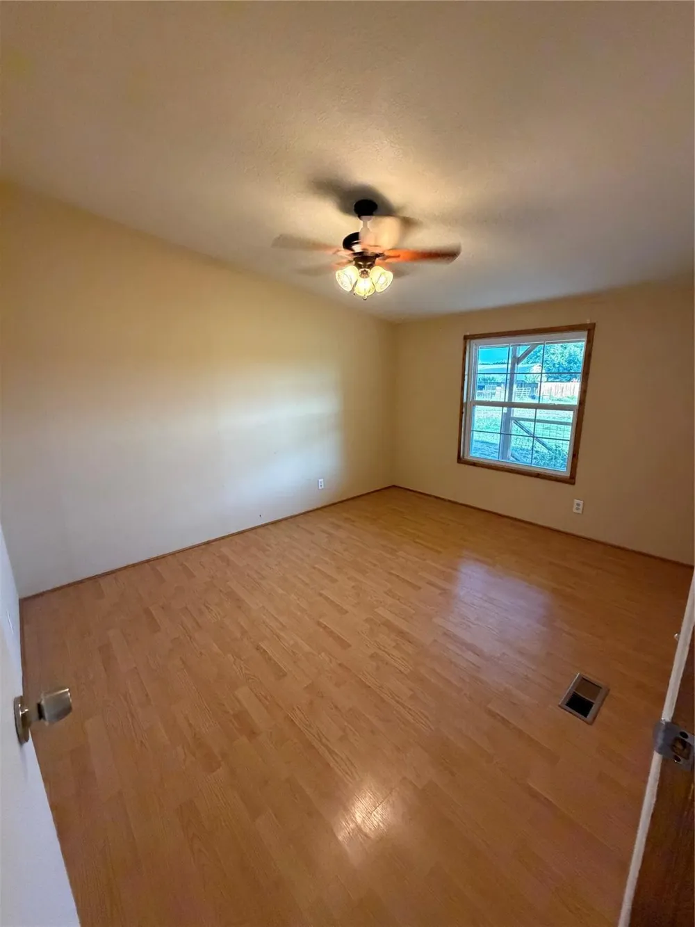 242 Mikeska Road Bellville, TX 77418