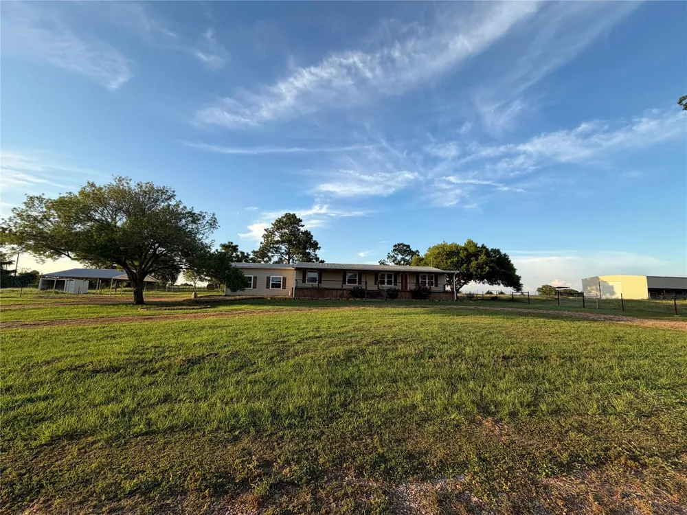 242 Mikeska Road Bellville, TX 77418