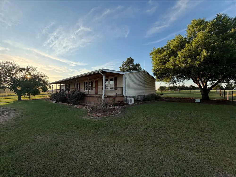 242 Mikeska Road Bellville, TX 77418