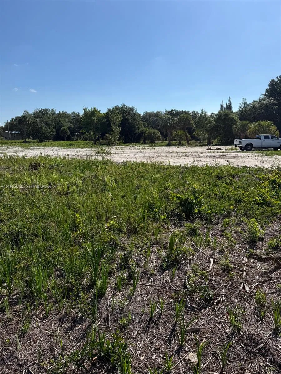 19624 NW 244 Okeechobee, FL 34972