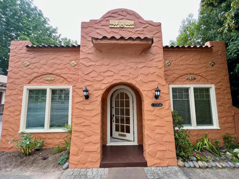 2745 Porter Street Soquel, CA 95073